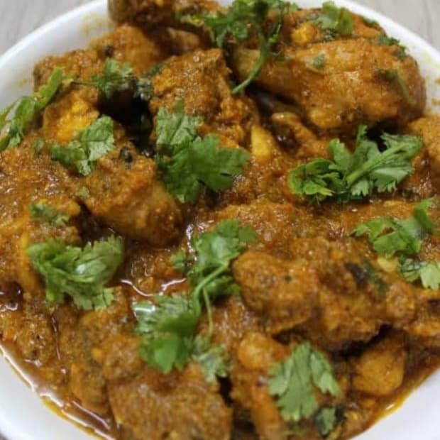 Chicken Bhuna - Authentic Indian Curry