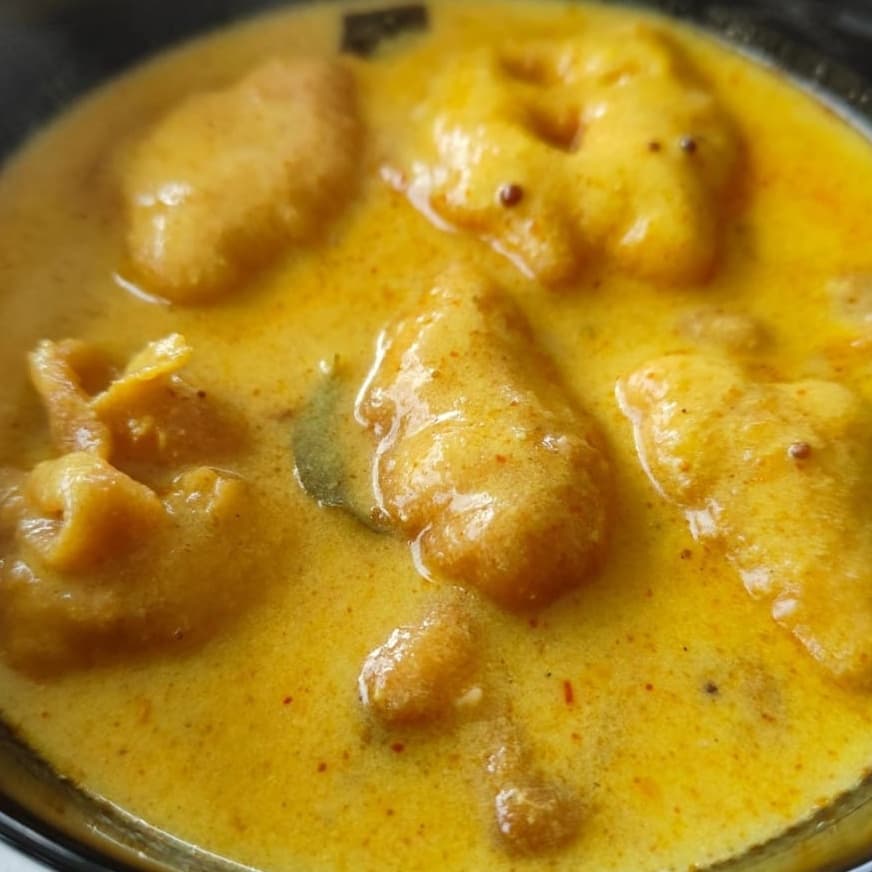 Punjabi Kadhi Pakoda
