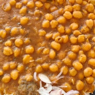 Chole Chawal - Nutritious Chickpeas and Rice Dish